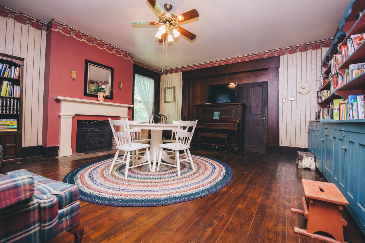 Old Caledonian Bed & Breakfast Exterior foto
