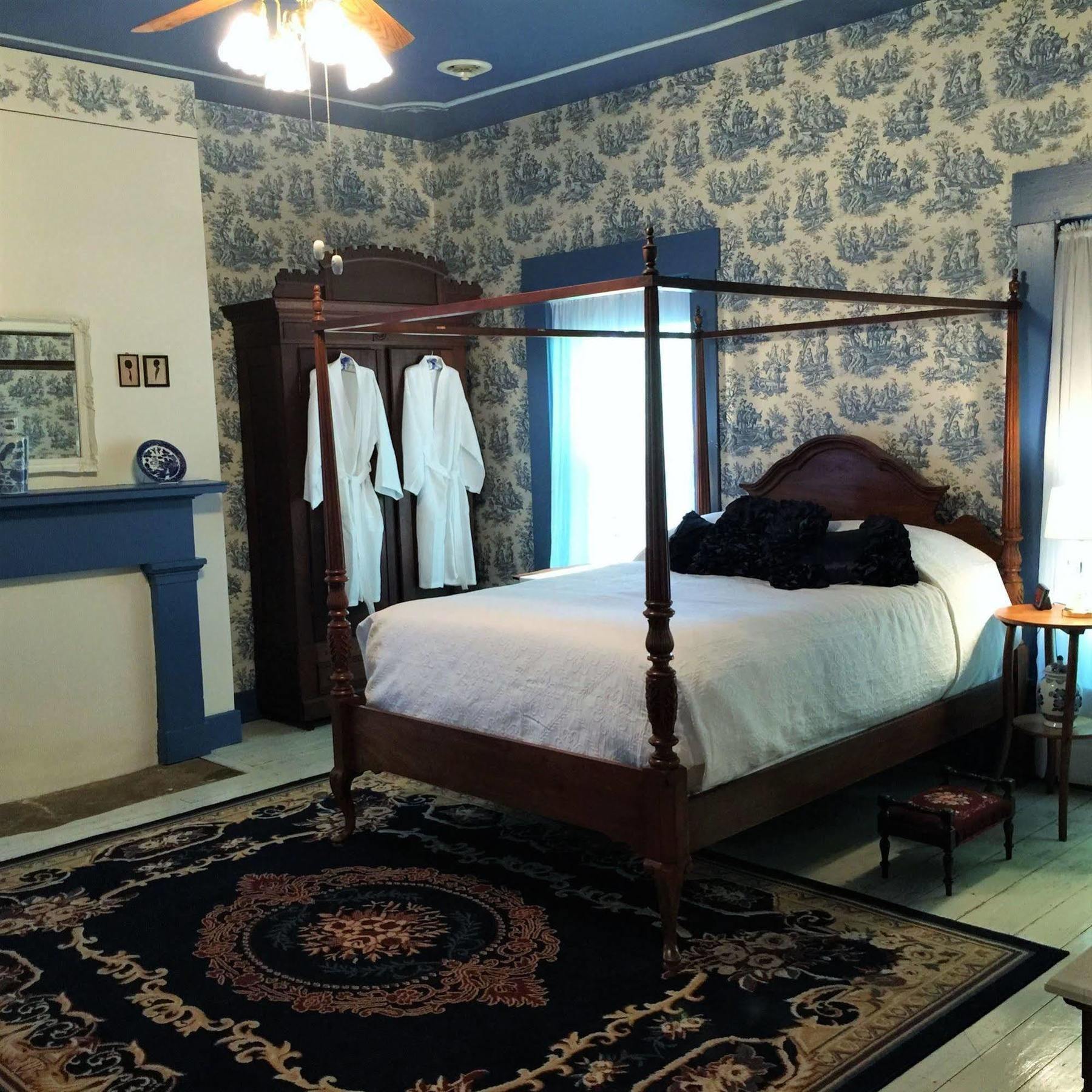Old Caledonian Bed & Breakfast Exterior foto